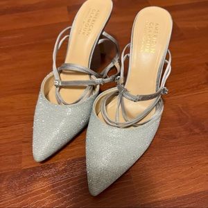 Womens wedding heels worn once 71/2